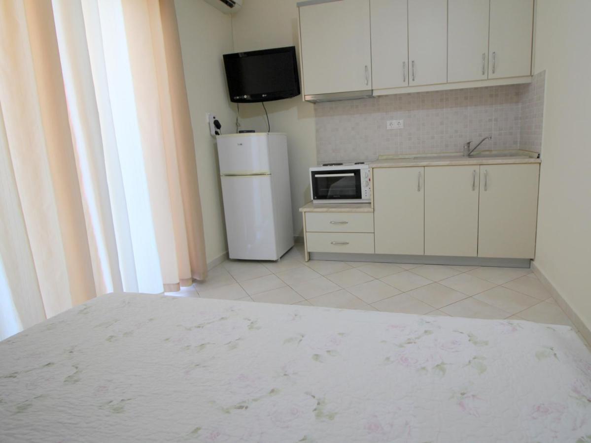 Sunset Apartments Berdenesh Sarandë Exteriér fotografie